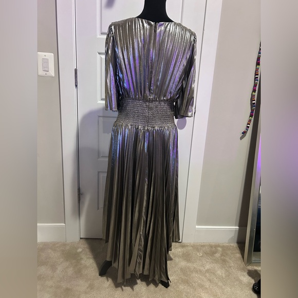 NYE Anthropologie short sleeve metallic cut out midi dress - Picture 10 of 15